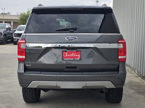 Used 2020 Ford Expedition XLT w/ Equipment Group 202A AWD/4WD image 9