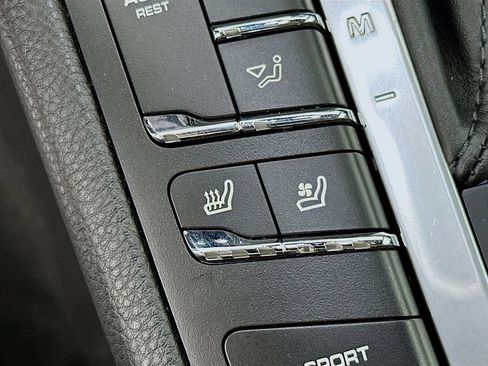 Certified 2021 Porsche Macan S AWD/4WD image 23