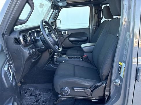Used 2020 Jeep Wrangler Unlimited Willys image 11