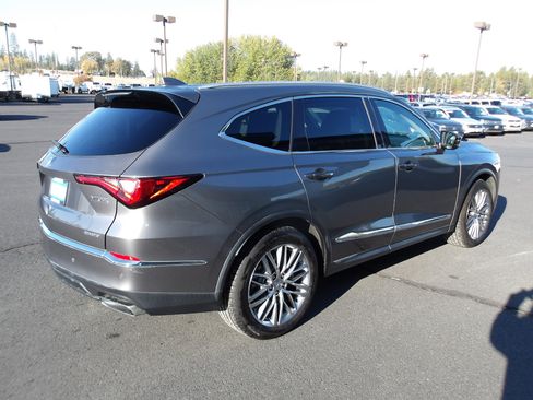 Used 2022 Acura MDX SH-AWD w/ Advance Package image 5