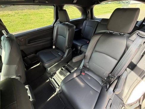 Used 2025 Honda Odyssey Sport-L image 22