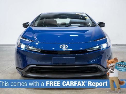 Used 2025 Toyota Prius LE image 2