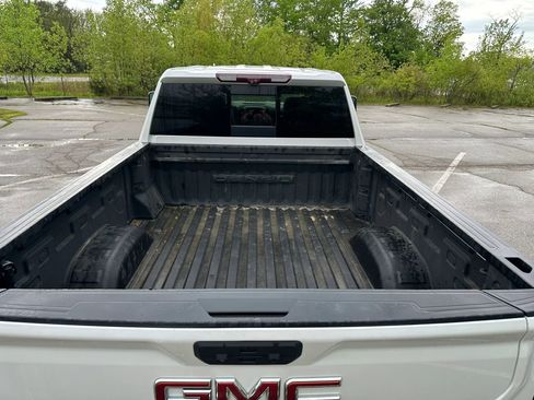 Used 2021 GMC Sierra 2500 Denali w/ Denali Ultimate Package AWD/4WD image 10