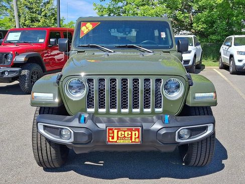 Certified 2023 Jeep Wrangler Unlimited Sahara w/ Cold Weather Group AWD/4WD image 2