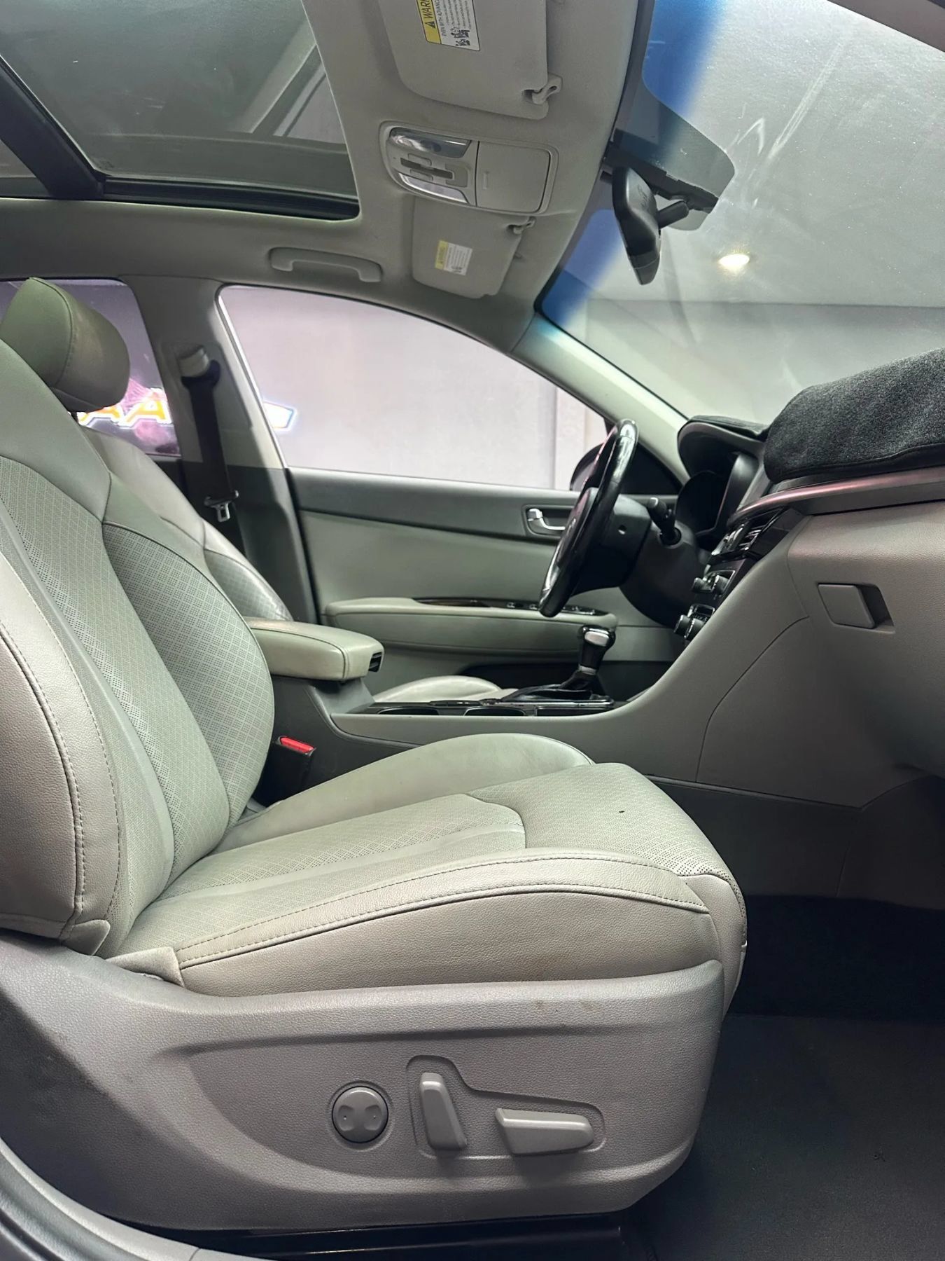 Used 2016 Kia Optima EX w/ Premium Package FWD image 28
