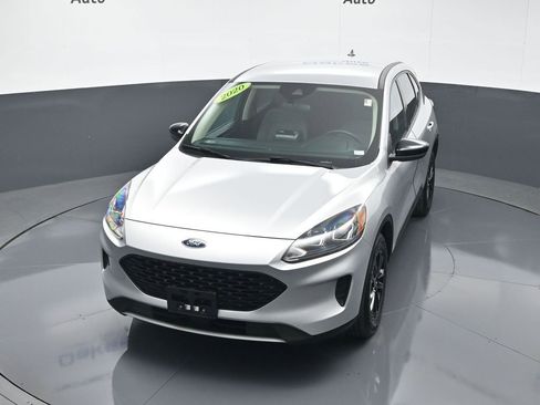 Used 2020 Ford Escape SE Sport image 47