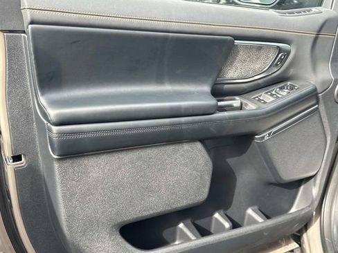 New 2026 Ford Expedition Tremor image 19