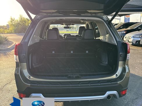 Used 2022 Subaru Forester Touring w/ Popular Package #2 AWD/4WD image 19