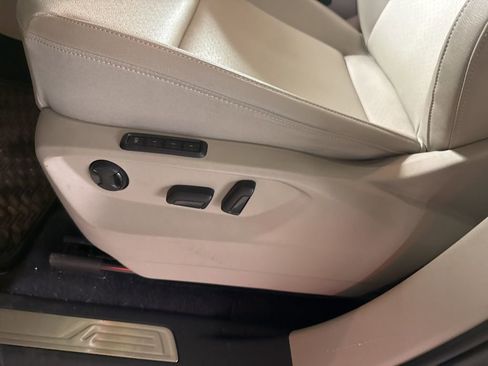 Used 2019 Volkswagen Atlas SEL R-Line image 13