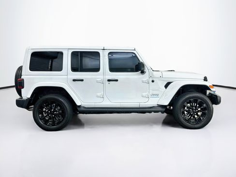 Used 2023 Jeep Wrangler Unlimited Sahara AWD/4WD image 10
