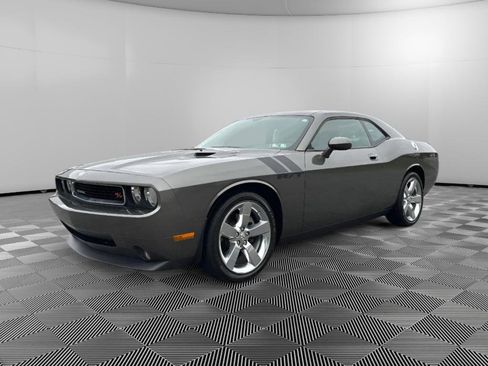 Used 2009 Dodge Challenger R/T image 1