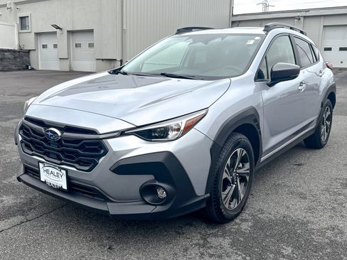 Used 2025 Subaru Crosstrek 2.5i Premium AWD/4WD image 3
