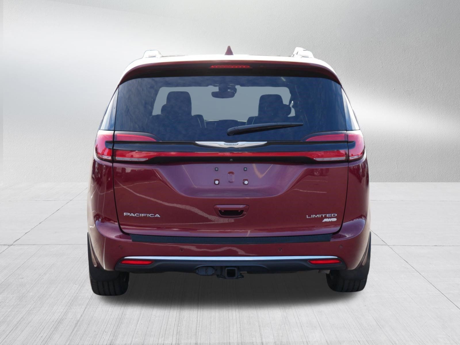 Used 2021 Chrysler Pacifica Limited w/ Uconnect Theater Family Group AWD/4WD image 6