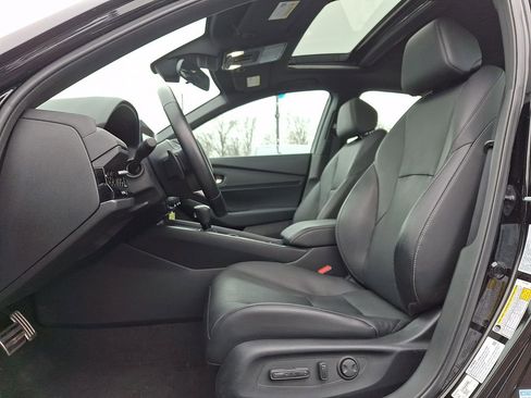 Used 2023 Honda Accord Sport image 13