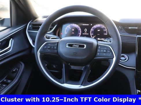 Used 2024 Jeep Grand Cherokee Laredo image 10