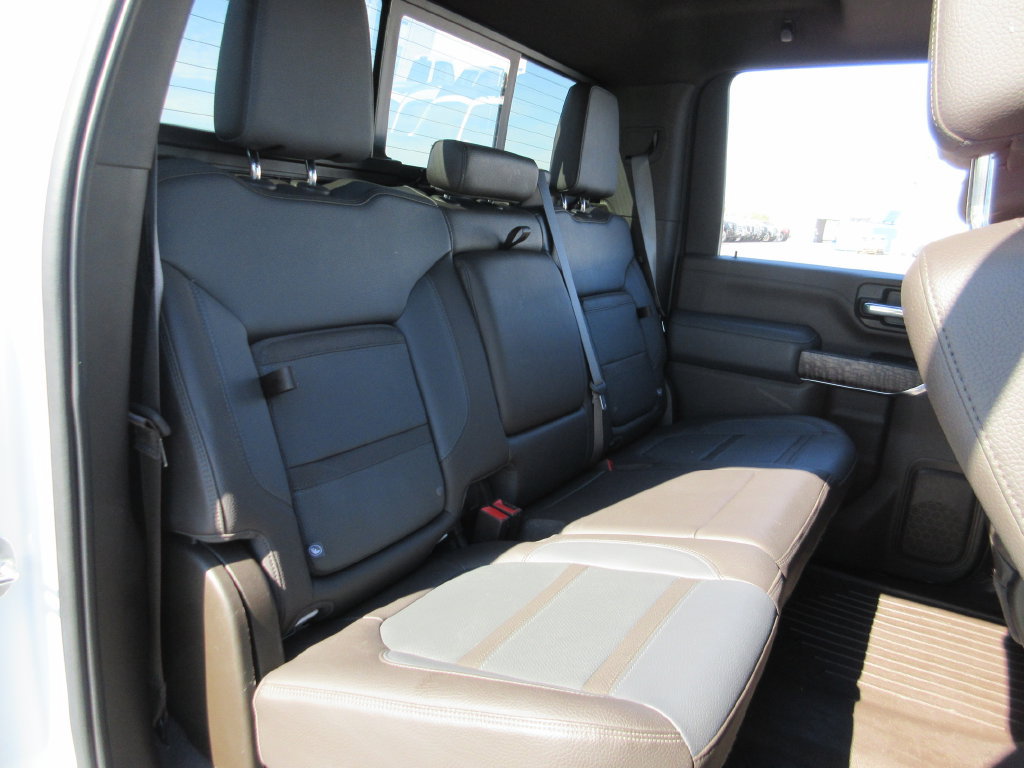 Used 2022 GMC Sierra 3500 Denali w/ Denali Ultimate Package AWD/4WD image 27