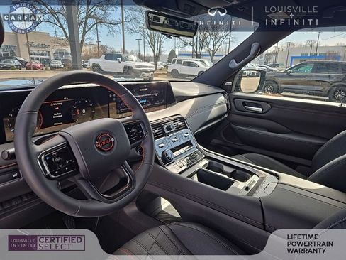 Used 2025 Nissan Armada PRO-4X image 9