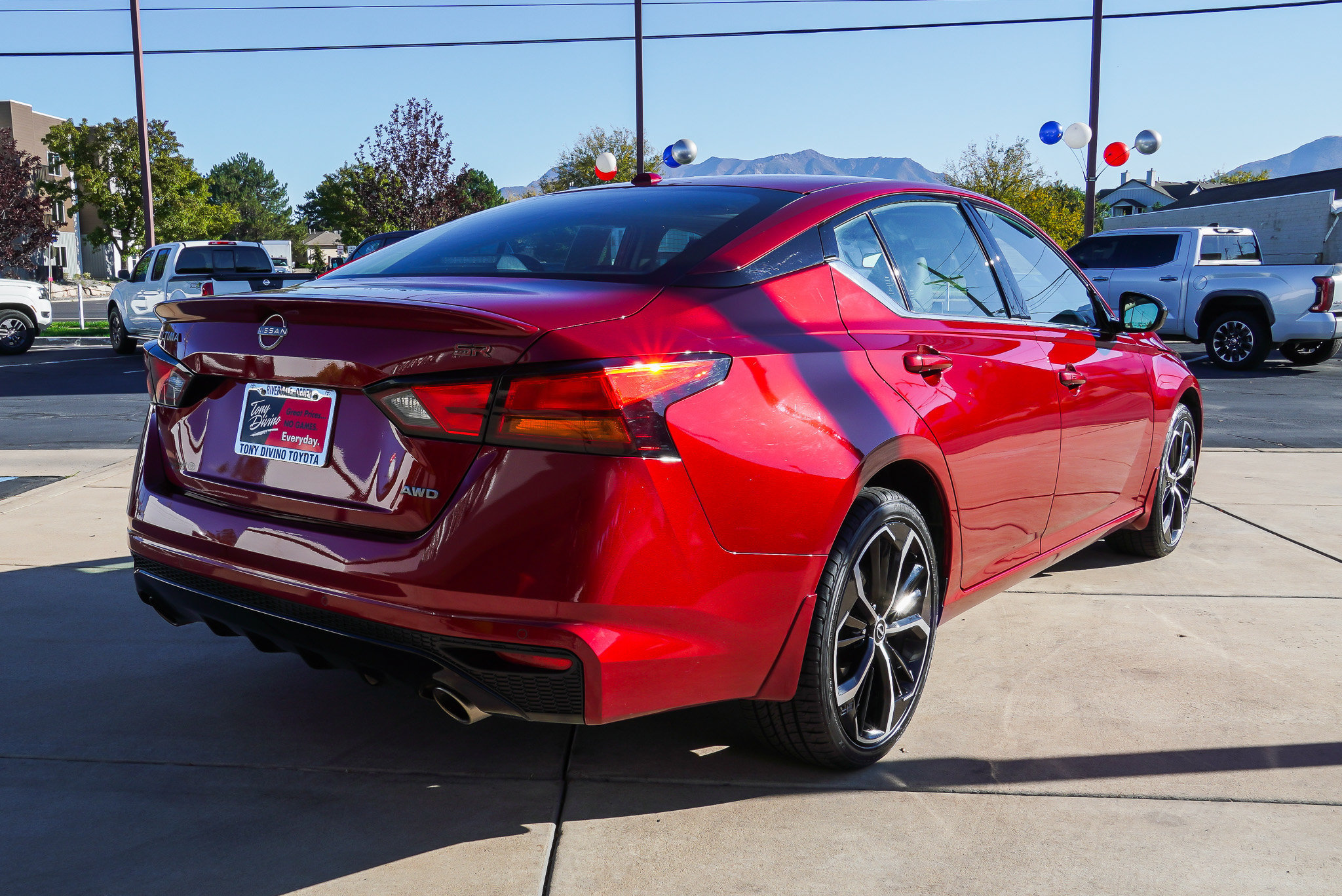 Used 2024 Nissan Altima 2.5 SR w/ SR Premium Package AWD/4WD image 8
