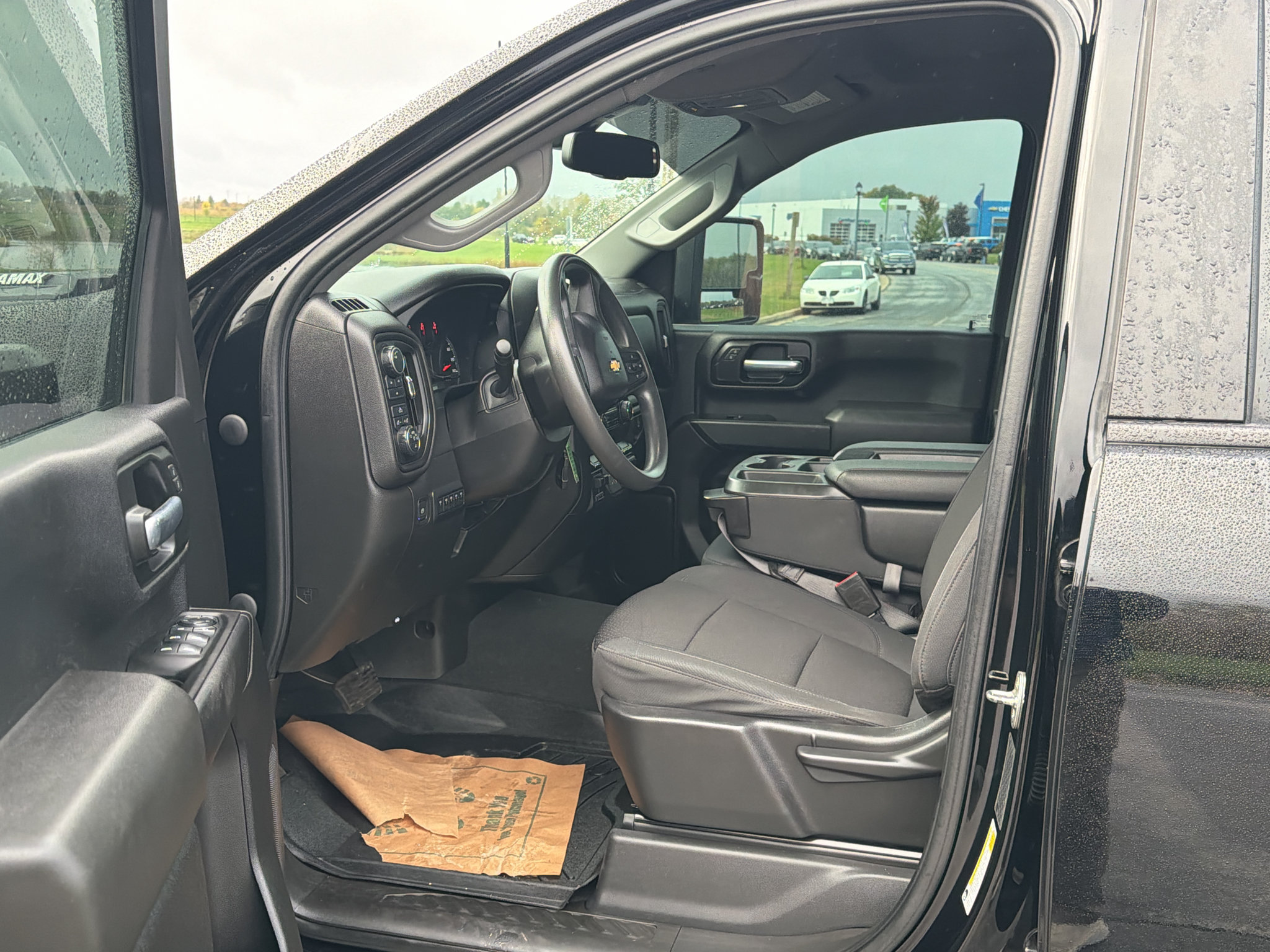 Used 2021 Chevrolet Silverado 2500 Custom w/ Custom Value Package AWD/4WD image 13