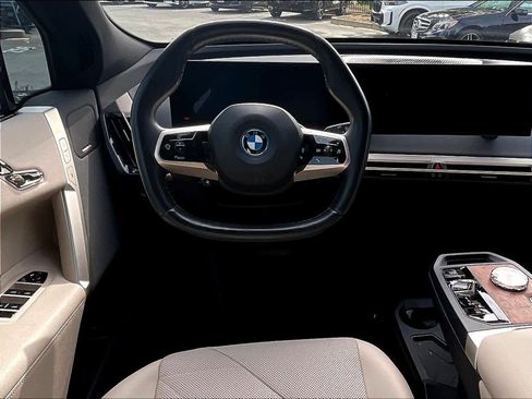 Used 2024 BMW iX xDrive50 w/ Sport Package image 7