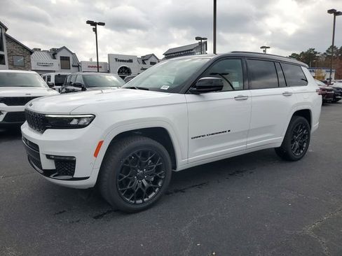 New 2025 Jeep Grand Cherokee L Summit image 3