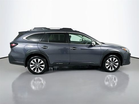 Used 2024 Subaru Outback Touring XT image 9