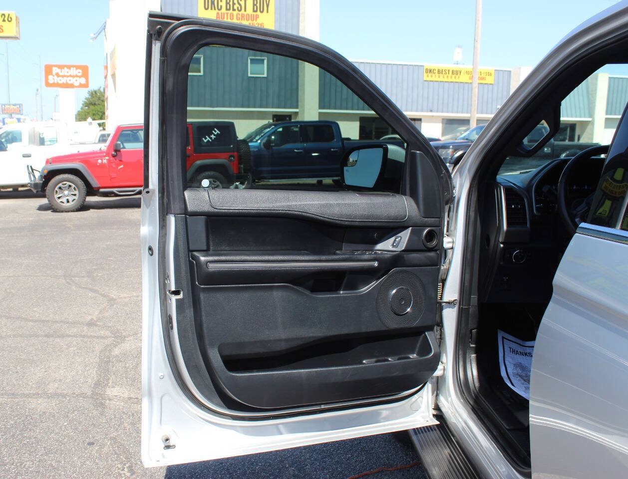 Used 2019 Ford Expedition Max XLT w/ Equipment Group 201A AWD/4WD image 21