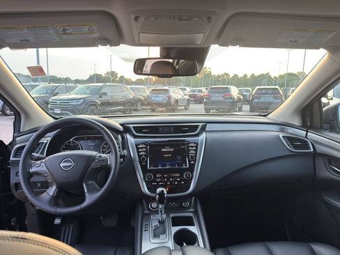 Certified 2024 Nissan Murano SV w/ SV Midnight Edition Package AWD/4WD image 28
