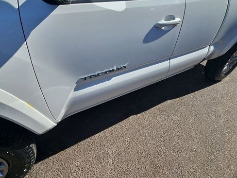 Used 2018 Toyota Tacoma SR5 image 24