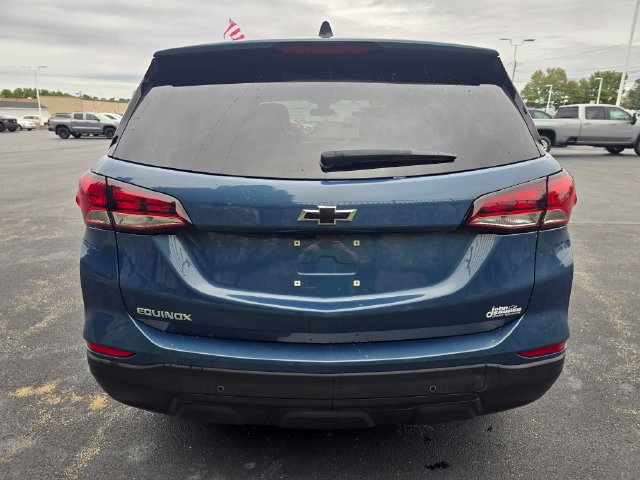 Used 2024 Chevrolet Equinox LS w/ LS Convenience Package FWD image 4