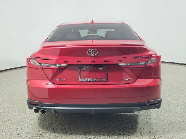 Used 2026 Toyota Camry SE FWD image 6