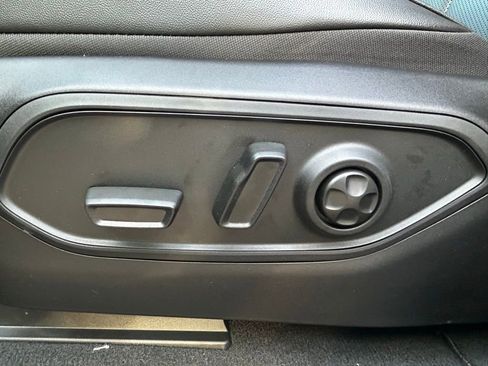 New 2025 Jeep Grand Cherokee Limited image 16