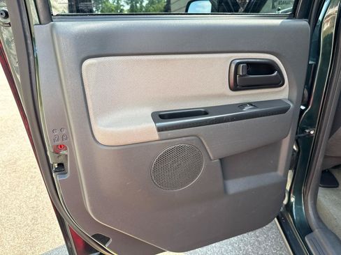 Used 2005 GMC Canyon SLE AWD/4WD image 19