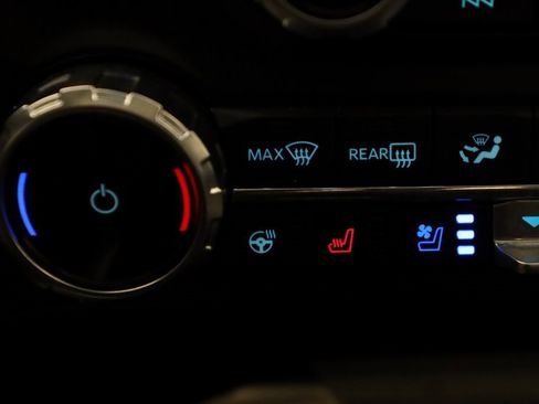 Used 2023 Ford F450 Limited w/ FX4 Off-Road Package image 43