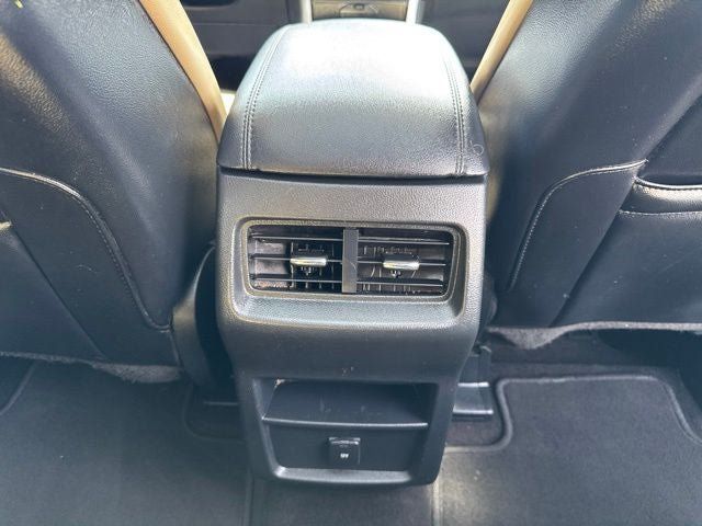 Used 2020 Ford Edge SEL w/ Cold Weather Package AWD/4WD image 25