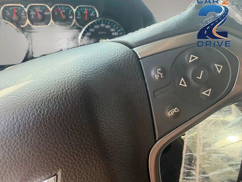 Used 2020 Chevrolet Suburban LT AWD/4WD image 25