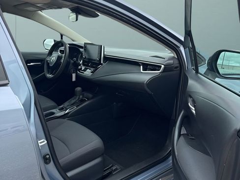 Used 2021 Toyota Corolla LE FWD image 15