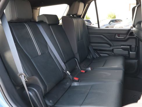Used 2025 Toyota 4Runner Limited AWD/4WD image 35