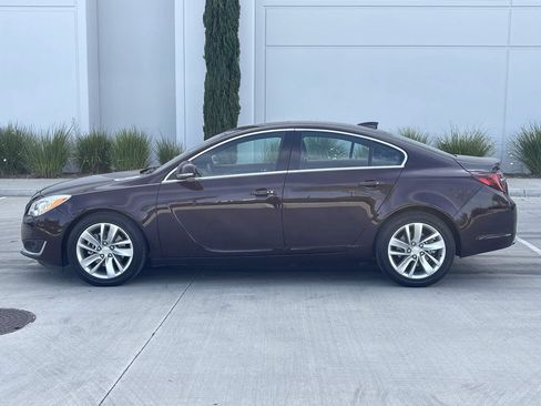 Used 2017 Buick Regal Premium w/ Driver Confidence Package #1 FWD image 5