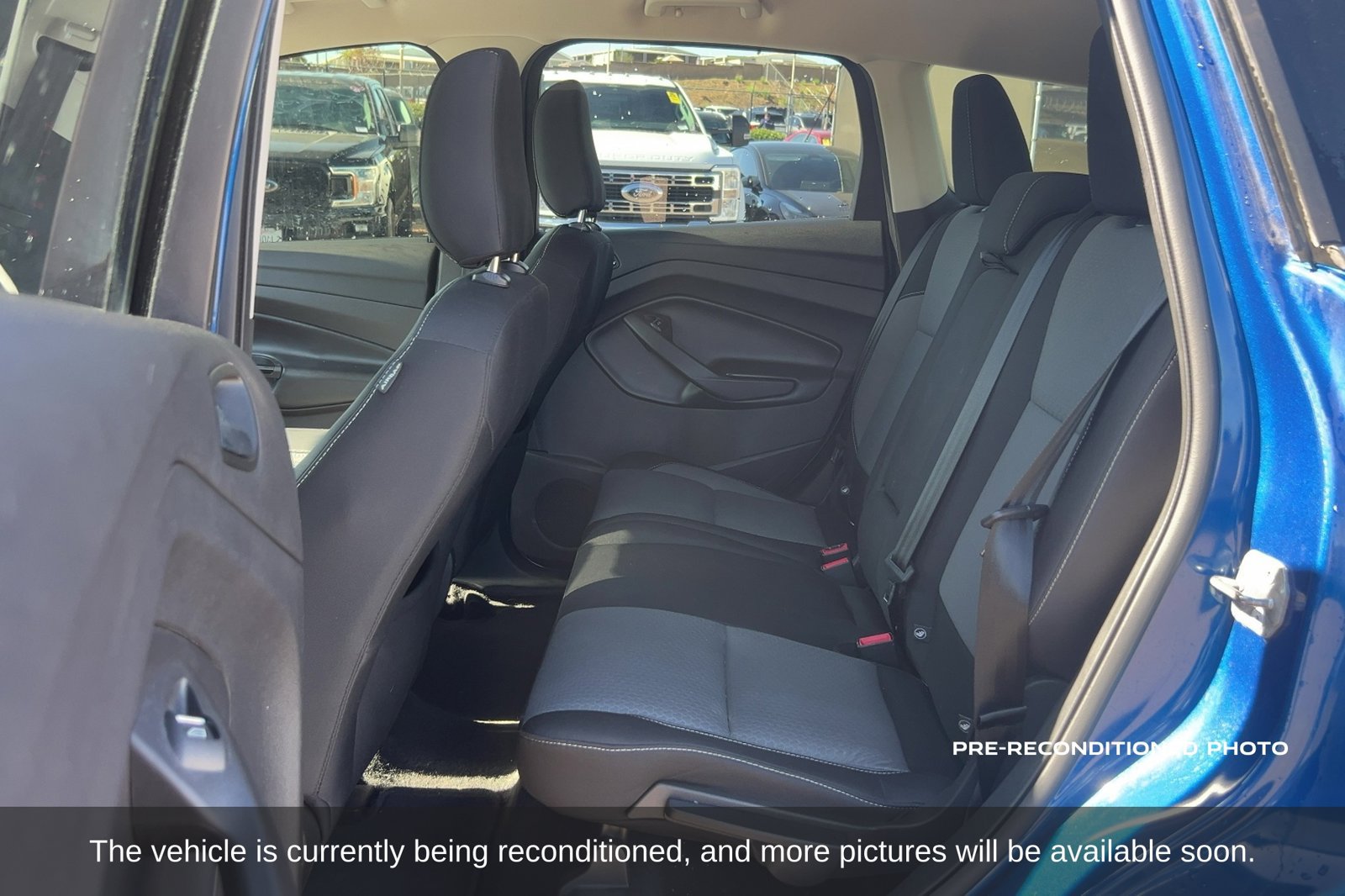 Used 2019 Ford Escape SE FWD image 12