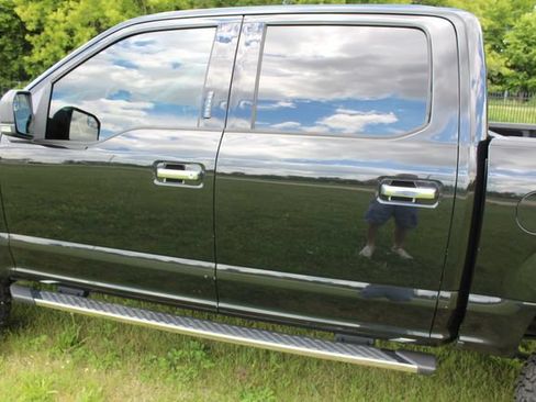 Used 2015 Ford F150 XLT w/ Equipment Group 302A Luxury AWD/4WD image 12