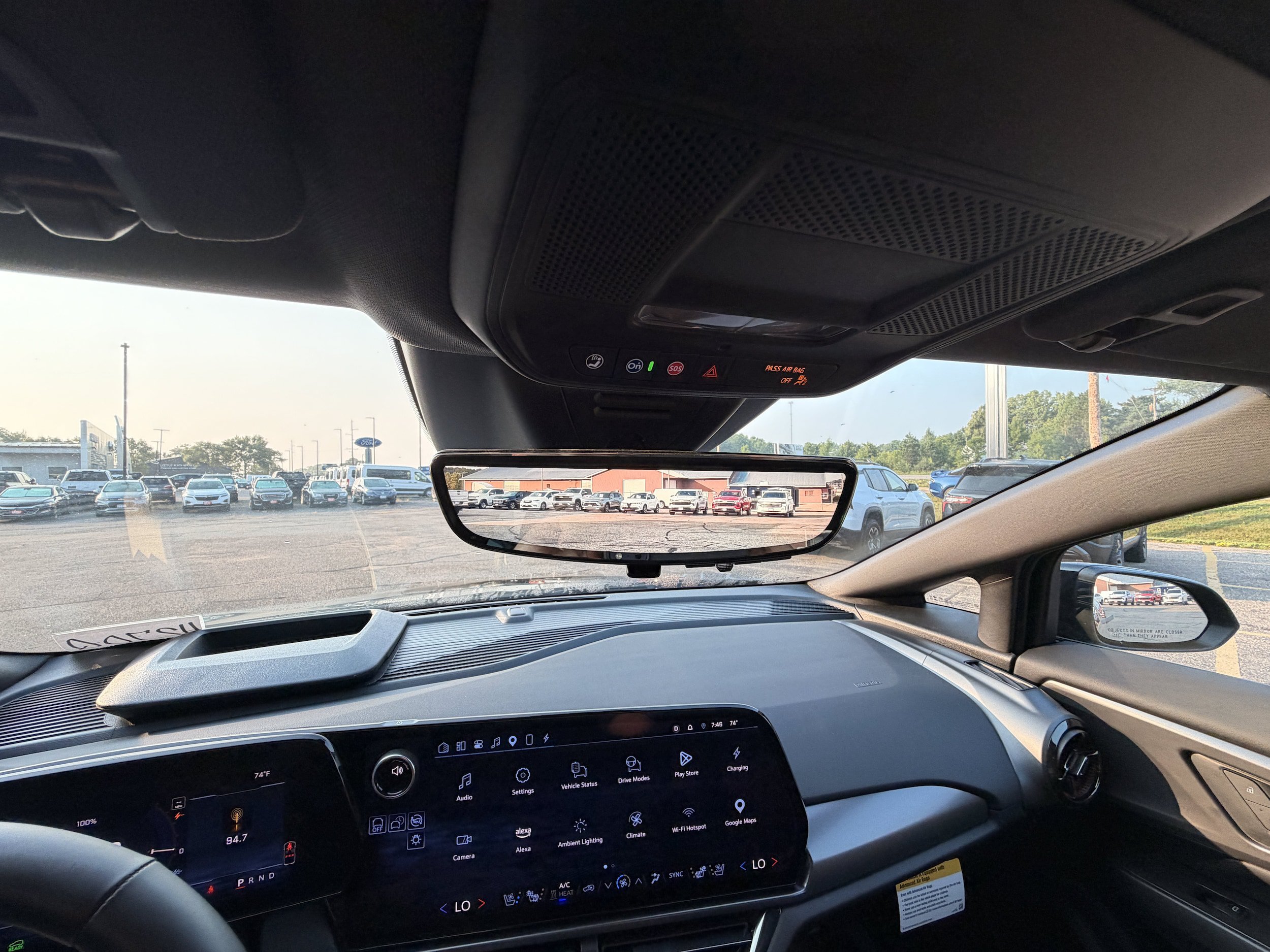 Used 2025 Chevrolet Equinox EV RS w/ Convenience Package II AWD/4WD image 8