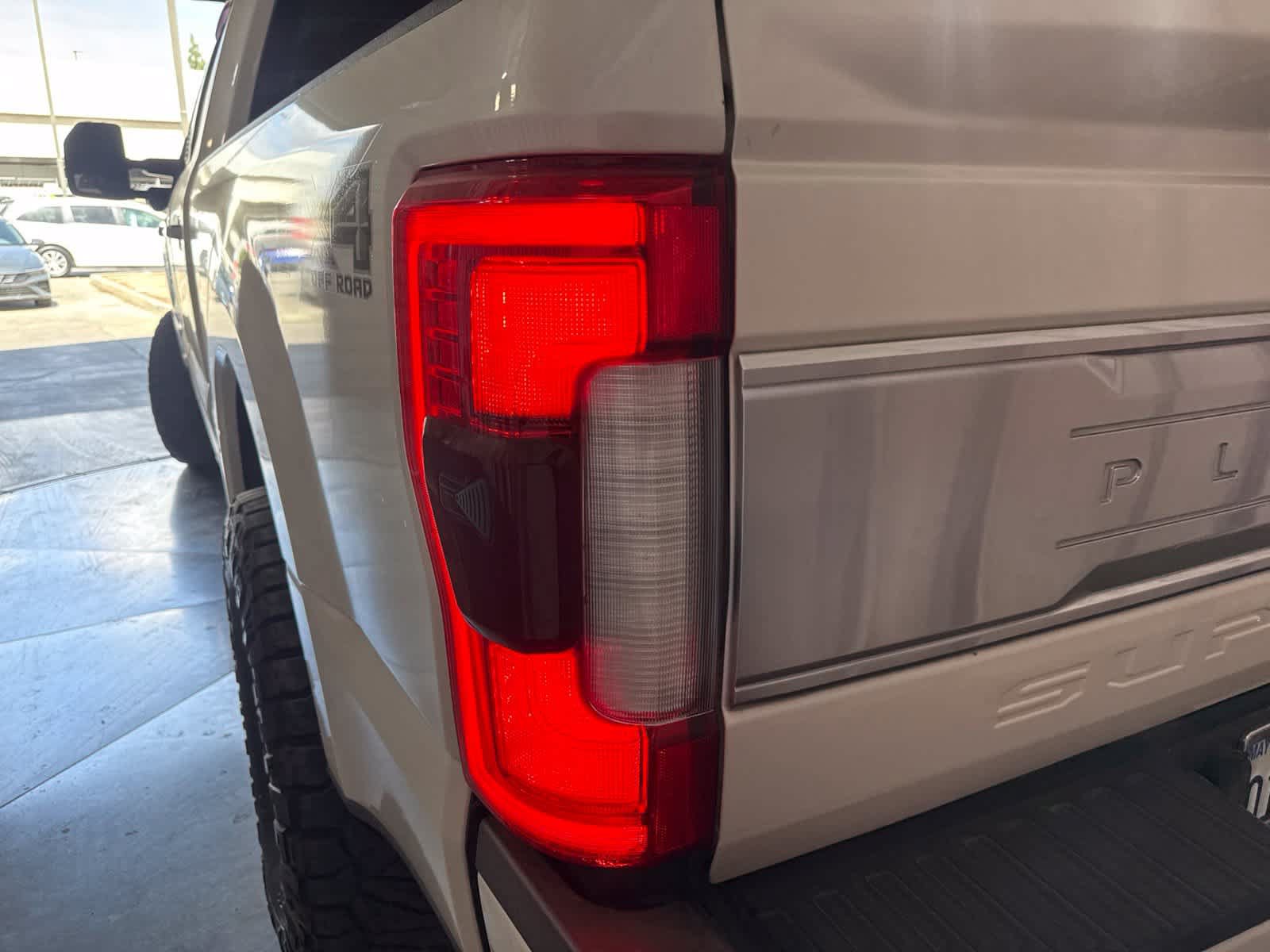 Used 2017 Ford F250 Platinum w/ Platinum Ultimate Package AWD/4WD image 13