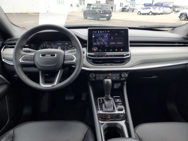 Used 2024 Jeep Compass Limited AWD/4WD image 28