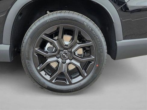 New 2025 Honda Pilot Touring image 10