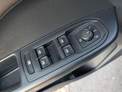 Certified 2023 Volkswagen Taos SEL AWD/4WD image 31