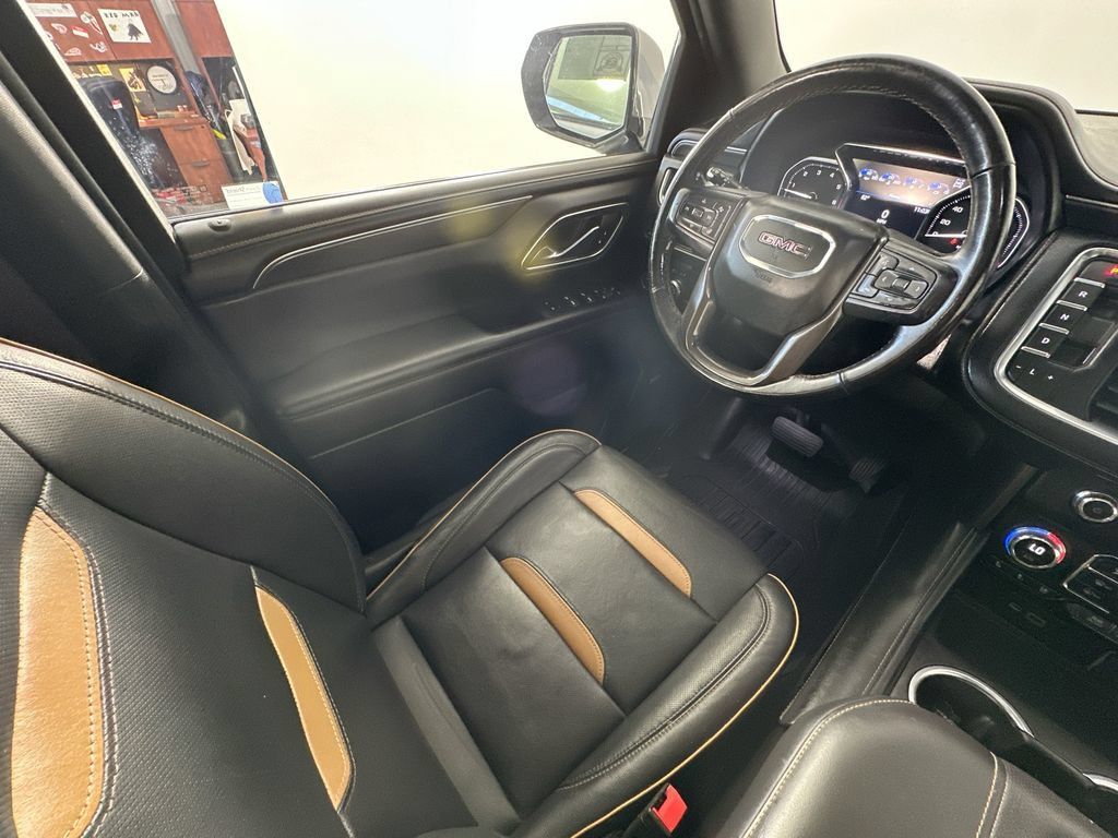 Used 2021 GMC Yukon AT4 AWD/4WD image 11
