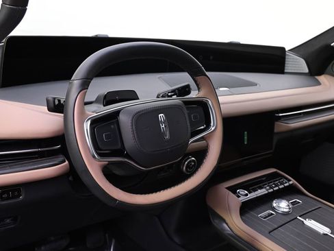 New 2026 Lincoln Navigator L Black Label image 11