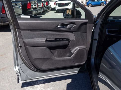 Used 2024 Honda Prologue EX image 11