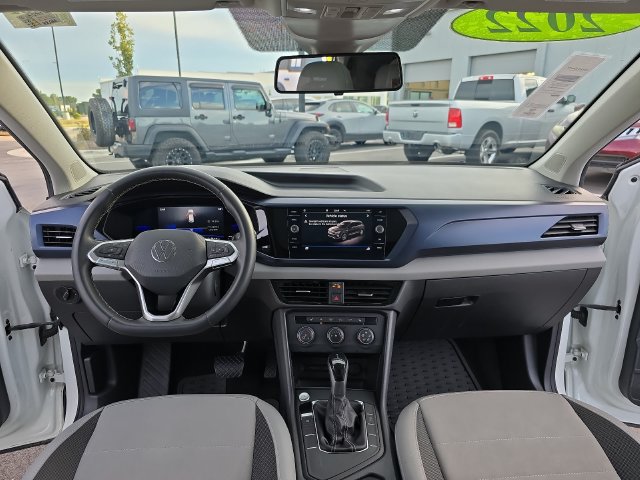Used 2022 Volkswagen Taos SE FWD image 16